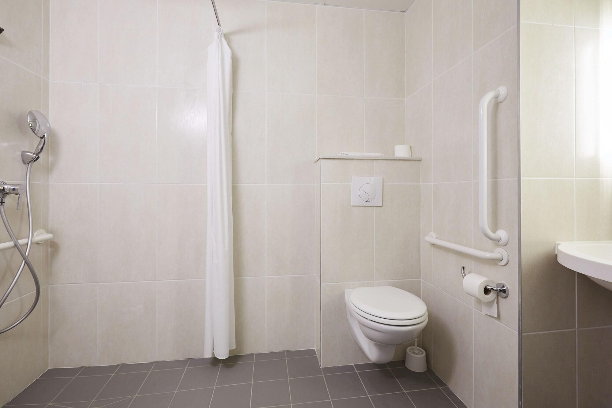 B&B Hotel Niort Marais Poitevin Est Εξωτερικό φωτογραφία