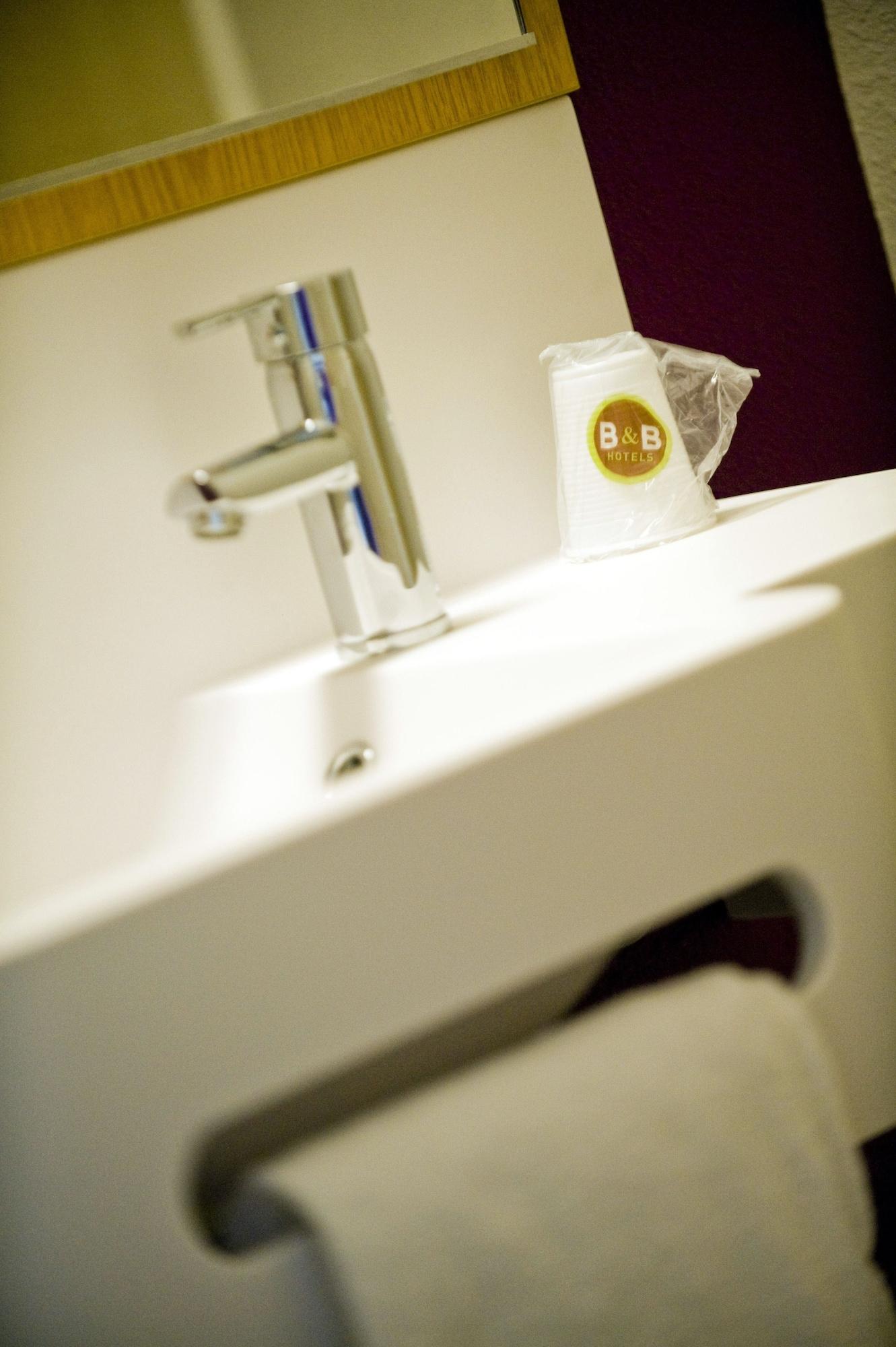 B&B Hotel Niort Marais Poitevin Est Εξωτερικό φωτογραφία
