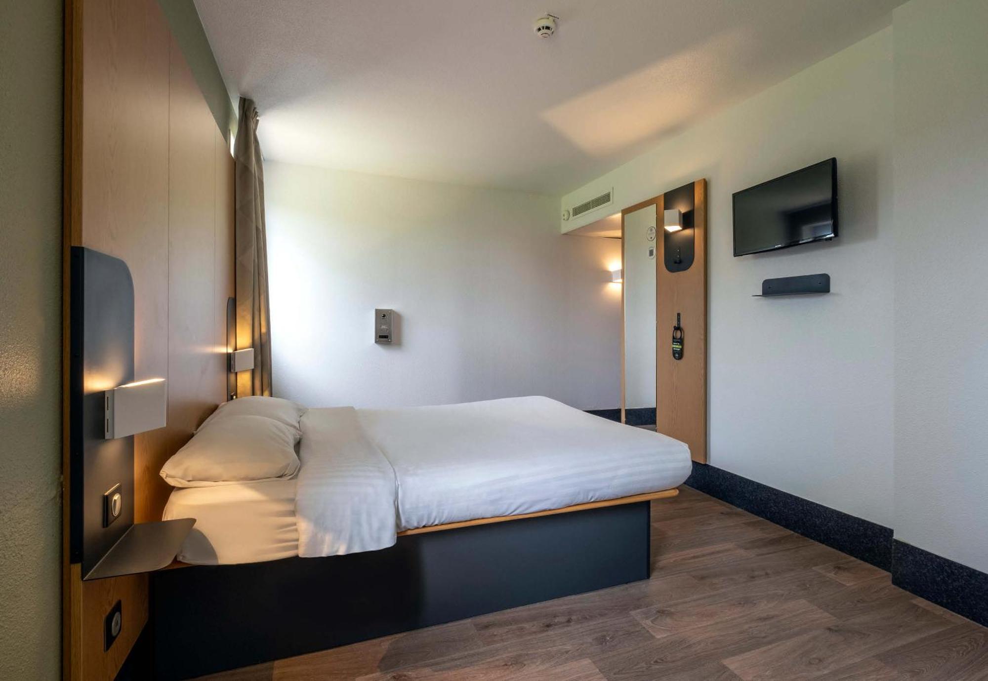 B&B Hotel Niort Marais Poitevin Est Εξωτερικό φωτογραφία