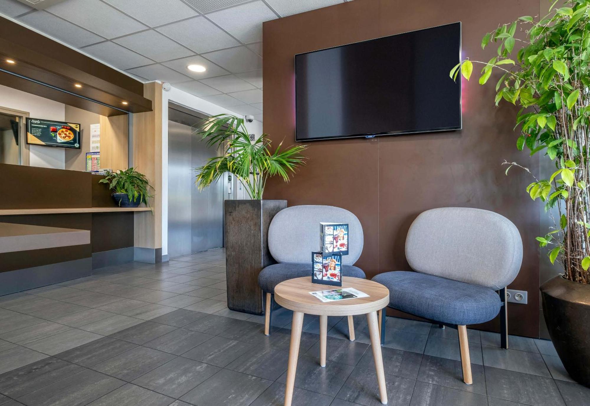 B&B Hotel Niort Marais Poitevin Est Εξωτερικό φωτογραφία